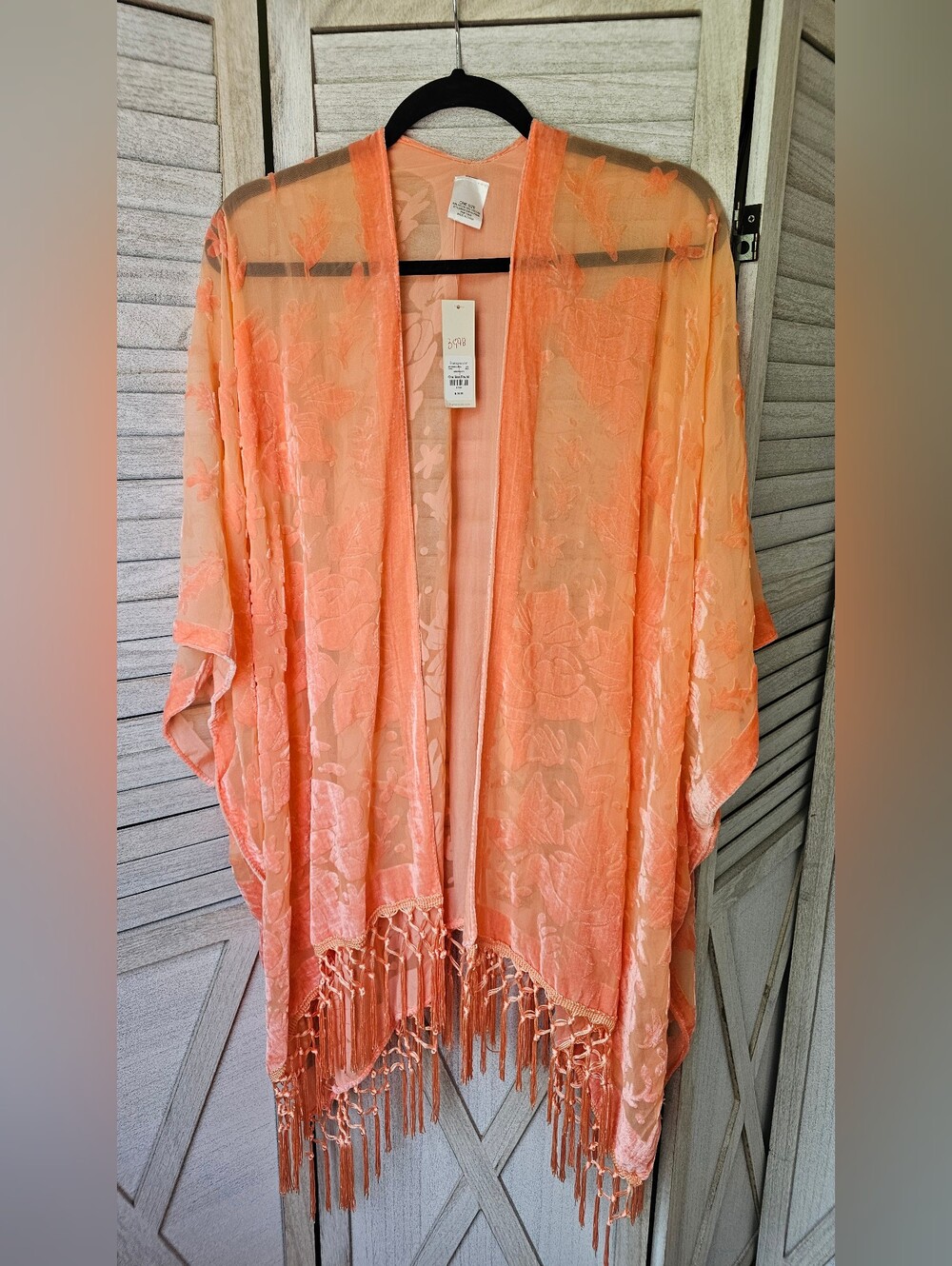 NWT Francesca's Burnout Velvet Fringe Kimono